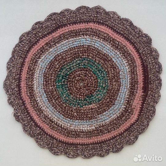 Салфетка вязаная (ручная работа) диаметр 23 см