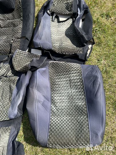 Автомобильные чехлы на Сузуки SX 4