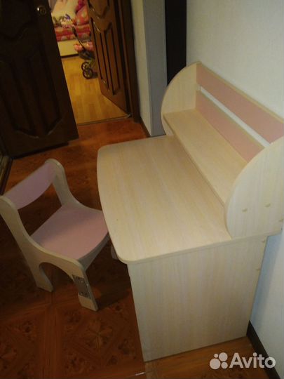 Детский стол и стул