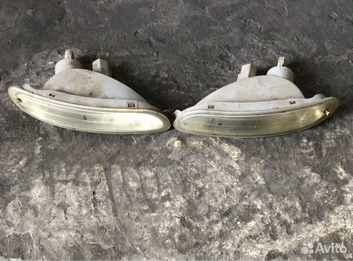 Поворотники правый левый Kia Shuma 1 шума 1