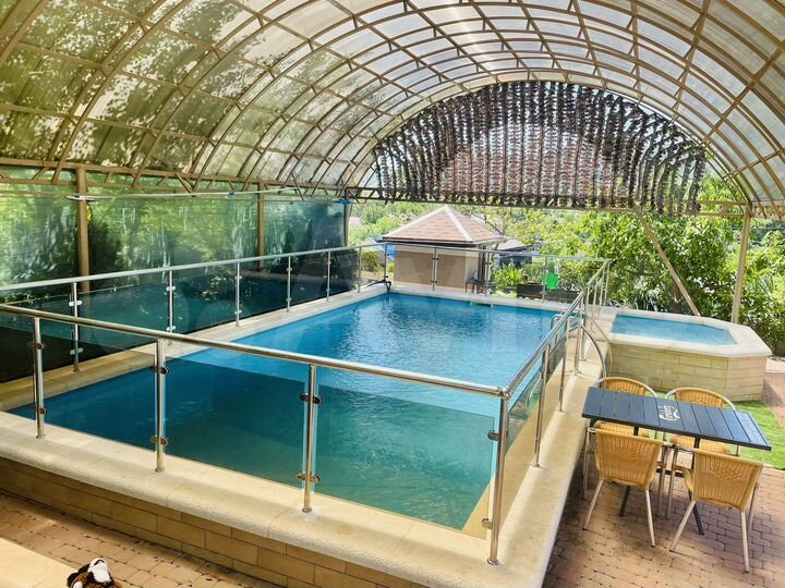 Комната 30 м² в 6-к., 2/2 эт.