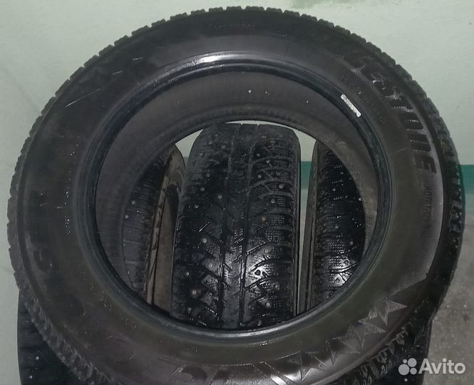 Bridgestone Ice Cruiser 7000 205/60 R16 92T