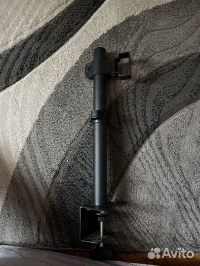 Кронштейн для монитора