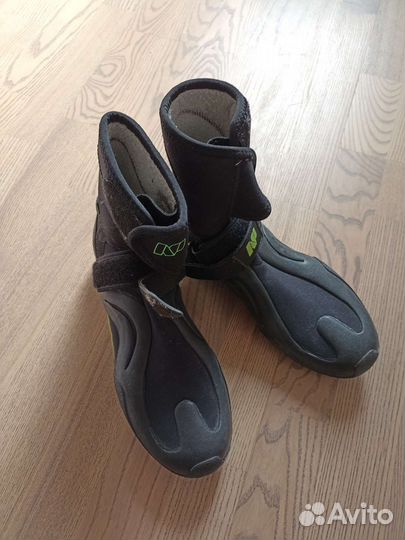 Комплект тёплой одежды для водных видов спорта