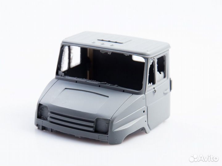 Сборная модель ЗИЛ 3301М бортовой AVD