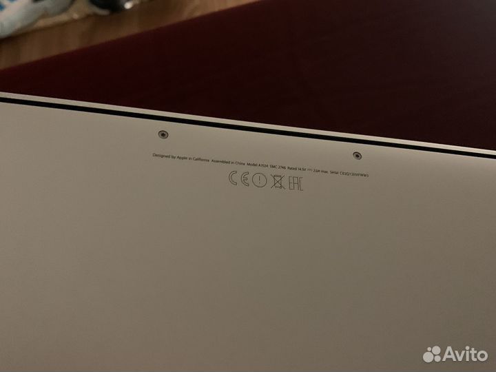 Macbook 12 (2015, 8/256)