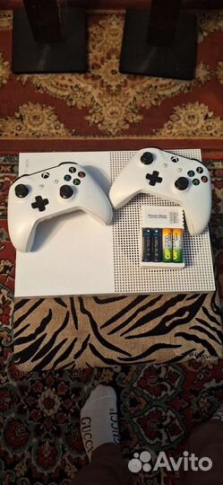 Xbox One s 1tb