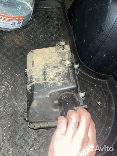 Корпус воздушного фильтра Mitsubishi