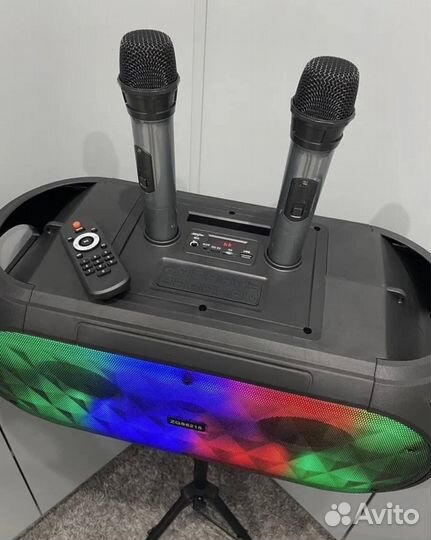 Блютуз колонка с двумя микрофонами Partybox