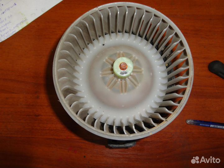 Моторчик отопителя Subaru Legacy B13