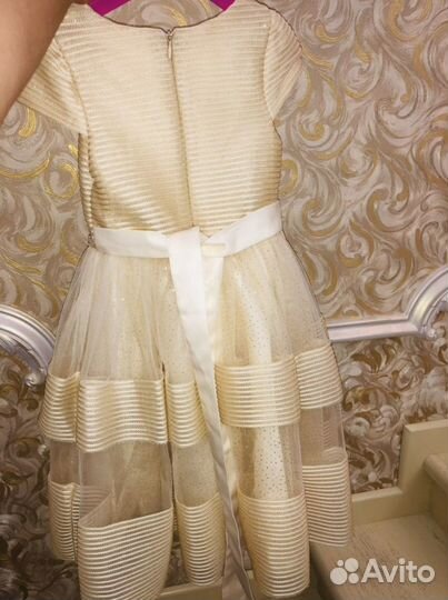 Нарядное платье для девочки