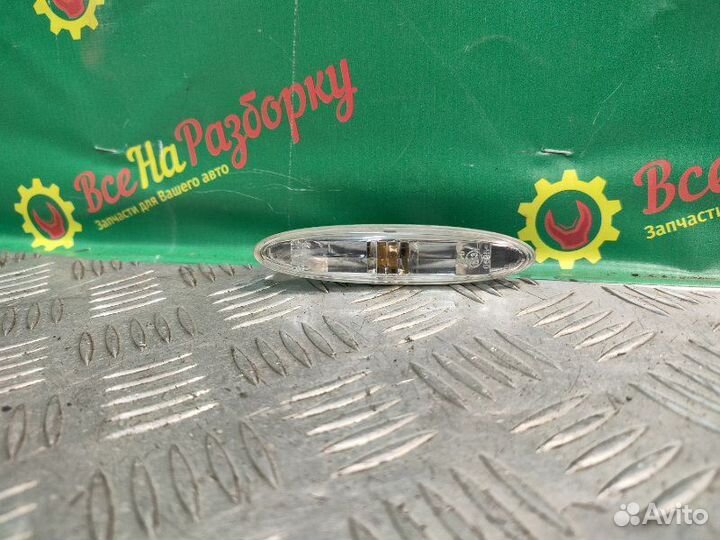 Поворотник правый Toyota Camry 40 седан 2009