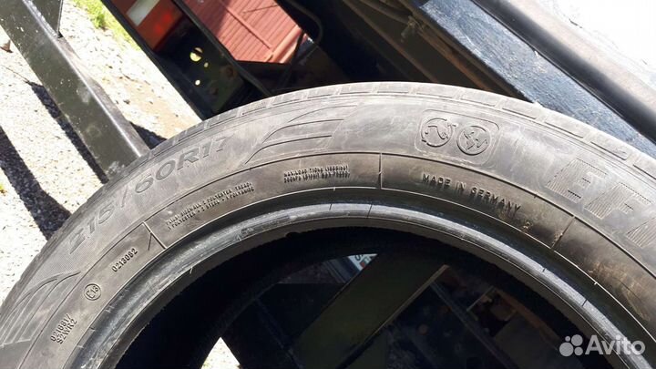 Goodyear EfficientGrip 215/60 R17