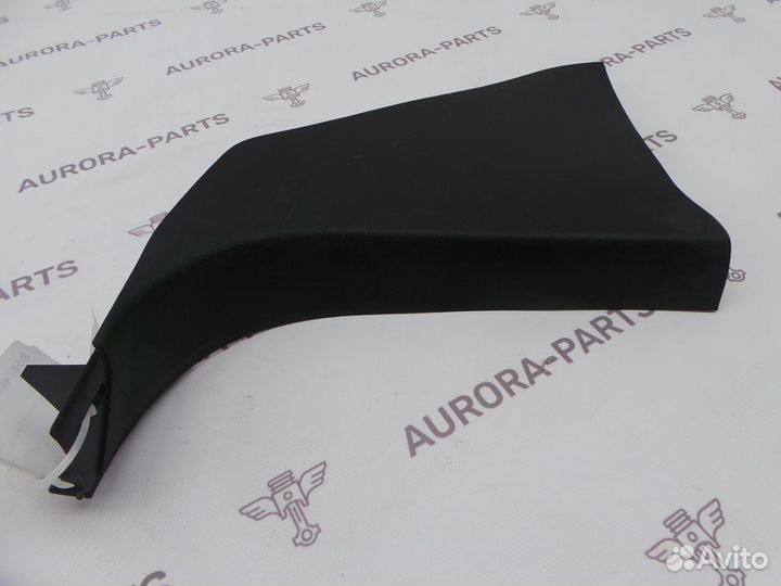 Обшивка стойки Amarok 2010