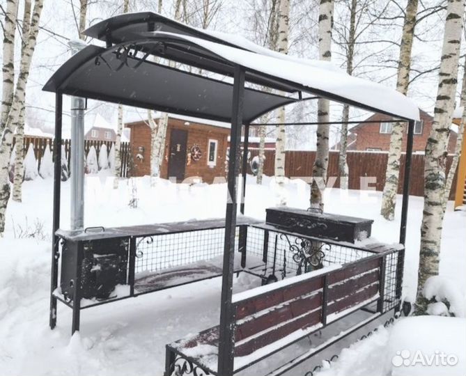 Мангал с крышей