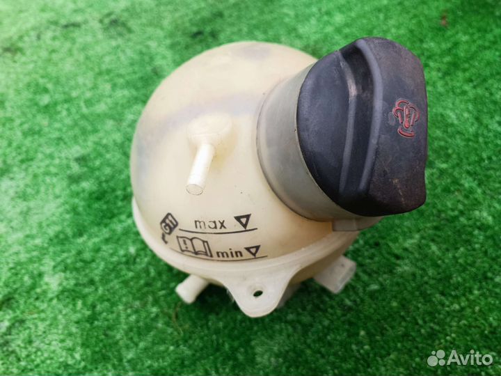 Расширительный бачок Volkswagen Sharan
