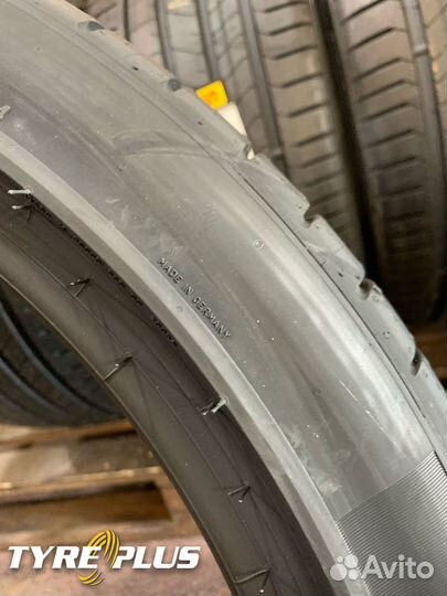 Pirelli P Zero Sports CAR 295/35 R21 и 315/30 R22 107Y