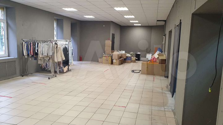 Торговая площадь, 220 м²