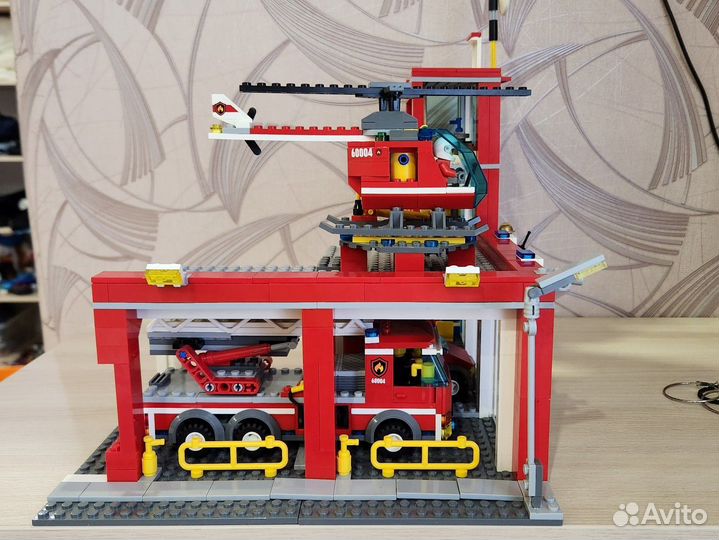 Lego city пожарная часть 60004/60047