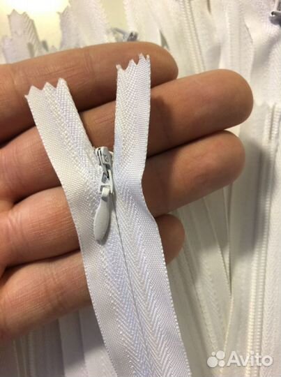 Молния потайная белая 50 см 200 шт