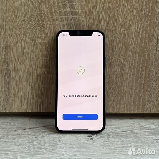 iPhone 12, 64 ГБ
