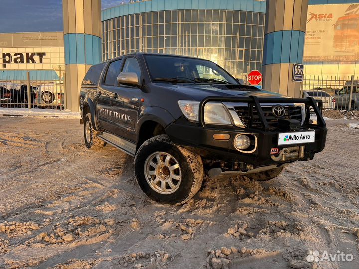 Toyota Hilux 2.5 МТ, 2014, 216 800 км