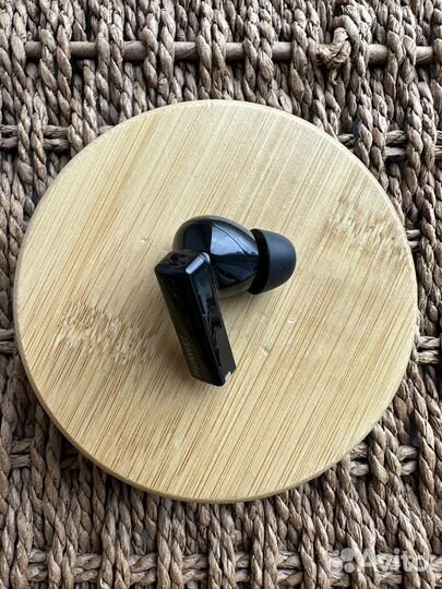 Правый наушник freebuds pro