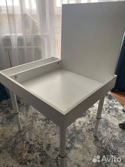 Детский стол для игр с песком