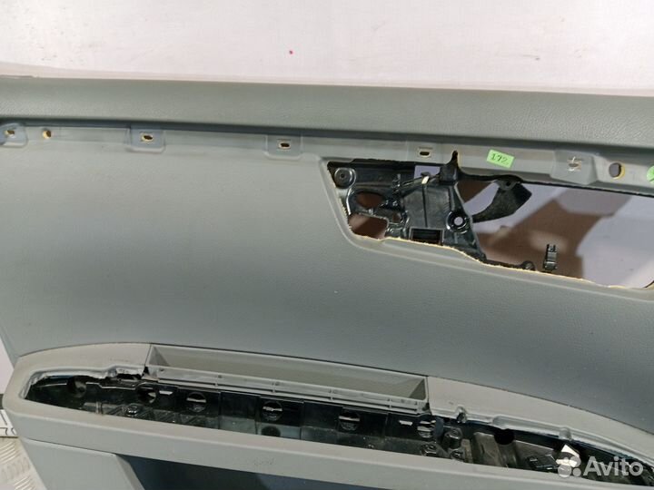 Б/У Обшивка двери передней левой Mercedes B#003