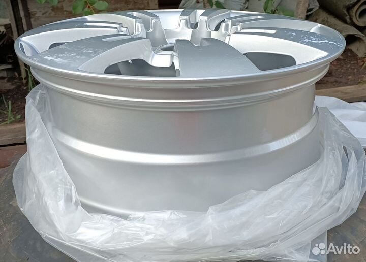 Диск R17 7.5J 6x139.7 ET38