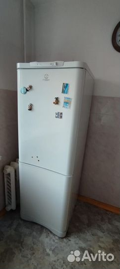 Холодильник Indezit