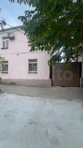 4-к. квартира, 114 м², 1/2 эт.