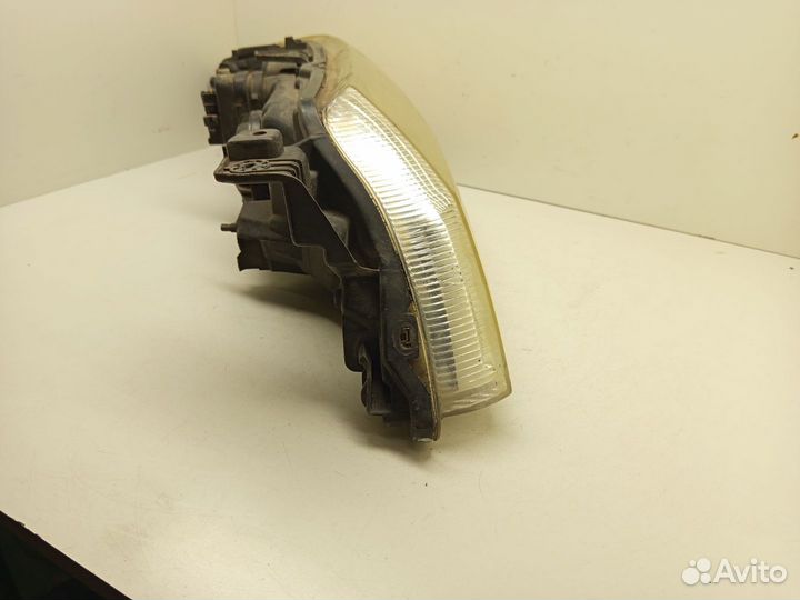 Фара левая Renault Laguna 2 2004 8200002845