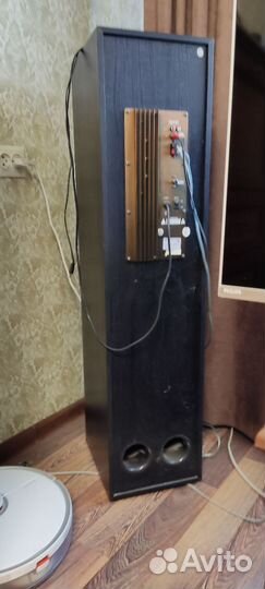Акустические колонки большие