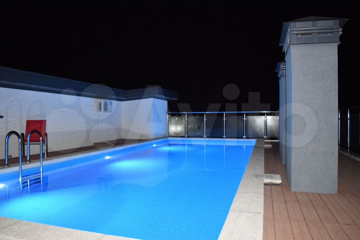 Дом 400 м² на участке 6 сот.