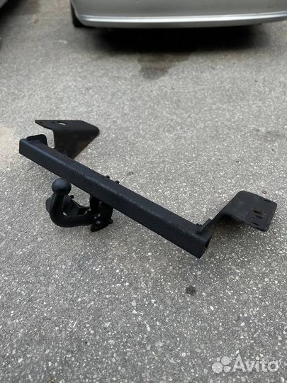 Продам фаркоп Toyota Corolla E150