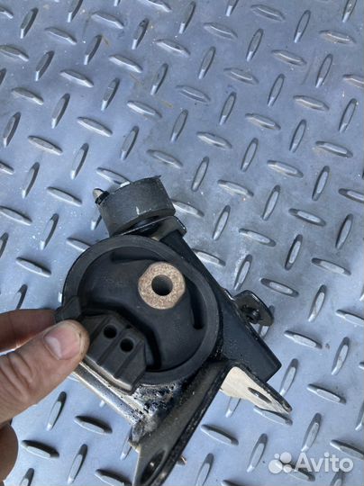 Опора двигателя 12372-28100