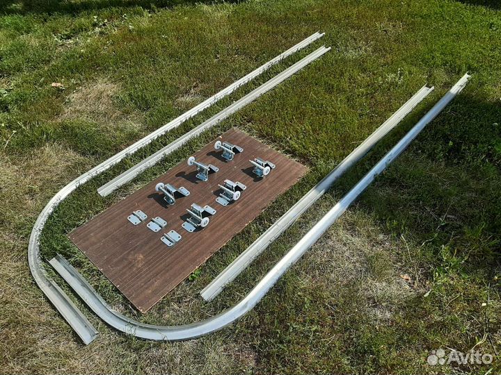 Направляющие и ролики для гаоажных ворот