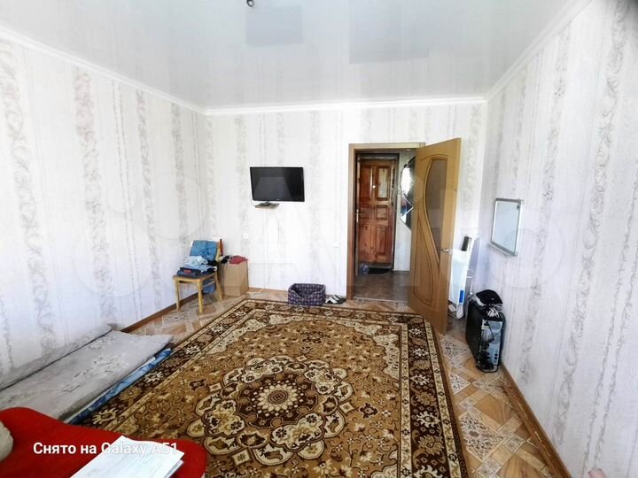 2-к. квартира, 50 м², 3/3 эт.