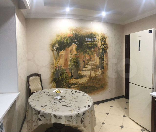 2-к. квартира, 75 м², 3/6 эт.