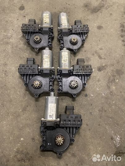 Моторчики стеклоподъемников Opel Astra H