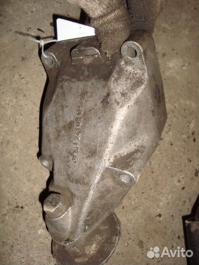 Кронштейн двигателя левый W202 M104 A1042230804