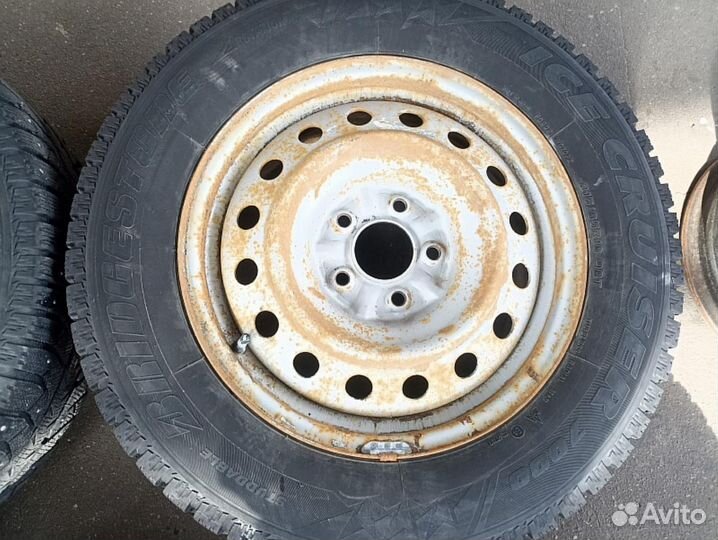 215/65 R16 Bridgestone Ice Cruiser 7000 Зима Штамп