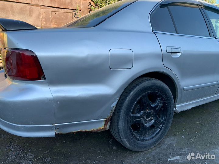 Mitsubishi Galant 2.4 AT, 2002, битый, 260 000 км