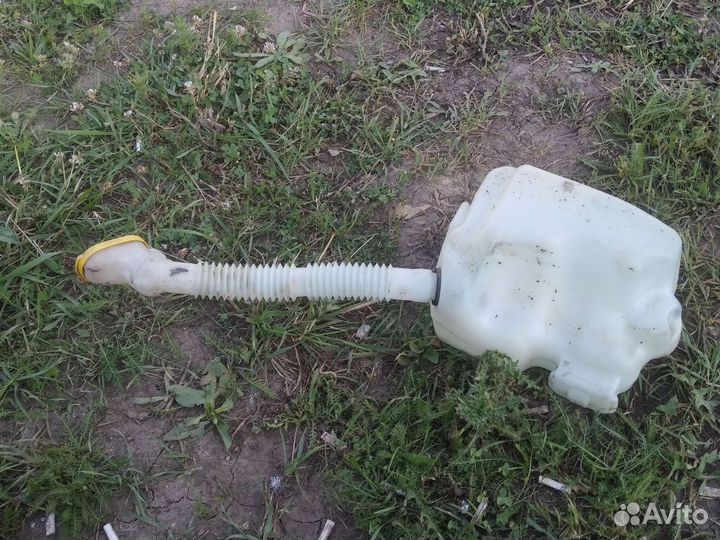 Бачок омывателя Renault Megan 2