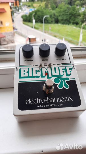 Гитарная педаль Big Muff Pi with Tone Wicker