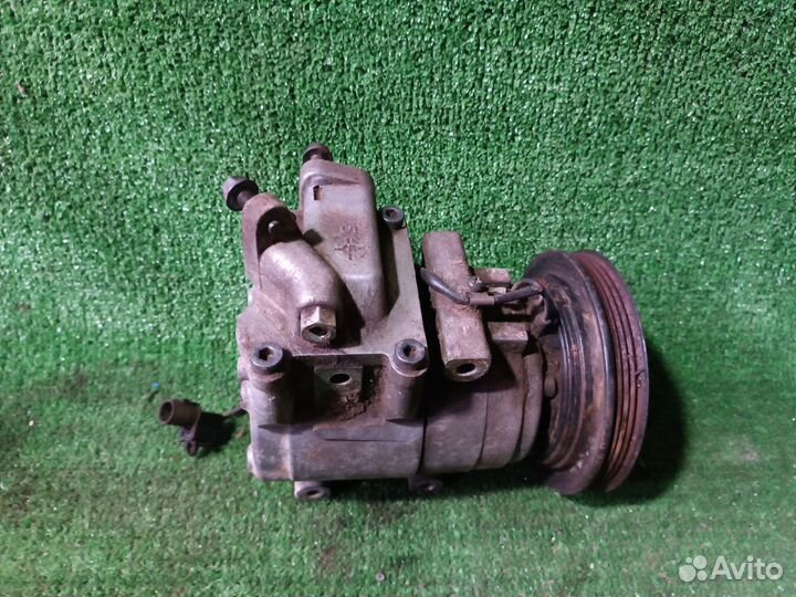 Компрессор кондиционера Kia Spectra