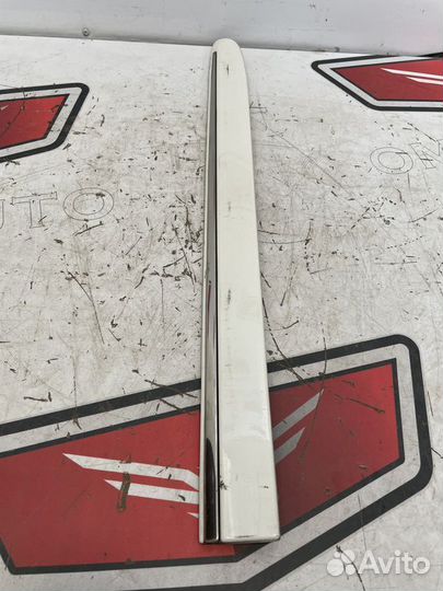 Молдинг задней левой двери Мерседес W211