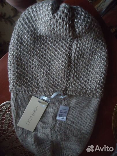 Шапочки жен,58р,новые с биркой,шерсть+ангора,зима