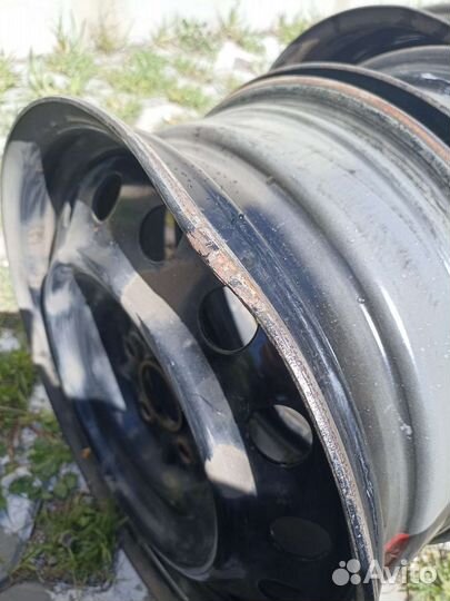 Штампованный диск r 16 тойота авенсис оригинал